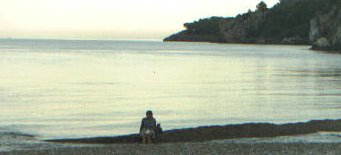 in front  of Olimpia.jpg (10186 bytes)