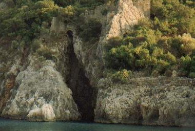 olimpos.jpg (29918 bytes)